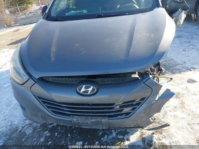 KM8JTCAF9FU052174 Hyundai Tucson Gl