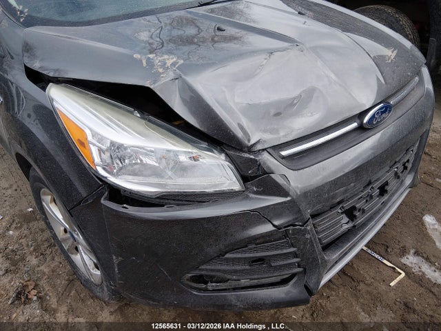 1FMCU0GX4FUC51573 Ford ESCAPE SE