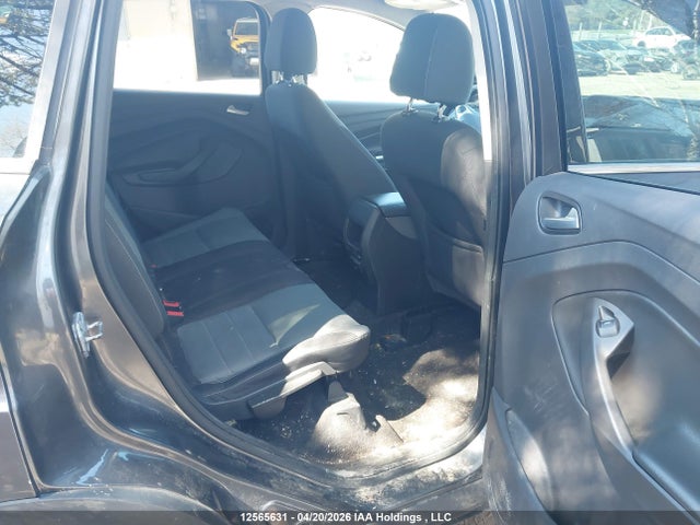 1FMCU0GX4FUC51573 Ford ESCAPE SE