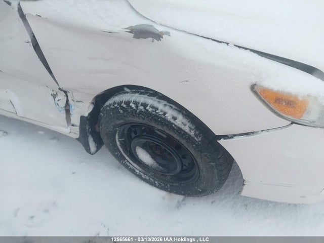 2013 Toyota Corolla Ce მანქანა იყიდება აუქციონზე, vin: 2T1BU4EE4DC936935, აუქციონის ნომერი: 12565661