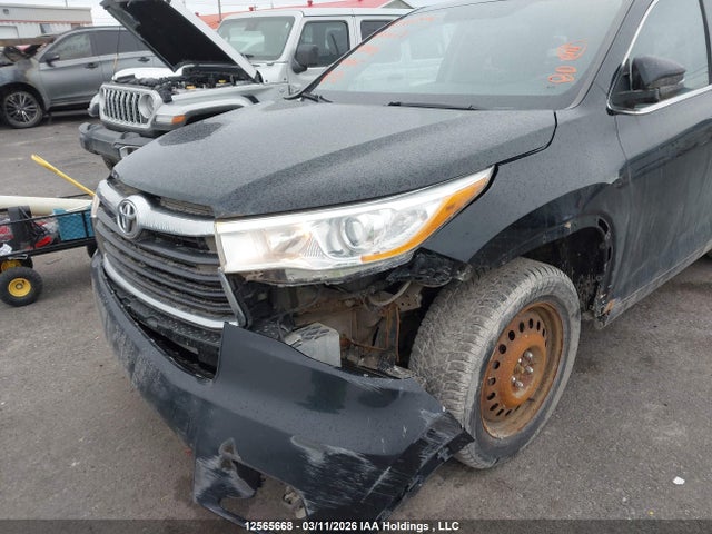 5TDBKRFH0GS325484 Toyota Highlander Le