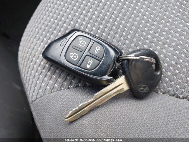 2006 Hyundai Tucson Gl მანქანა იყიდება აუქციონზე, vin: KM8JM12D46U297124, აუქციონის ნომერი: 12565679