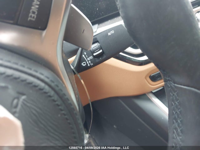 12565716 :رقم المزاد ، WBA83FF02PFP25706 vin ، 2023 Bmw 330i Xdrive مزاد بيع