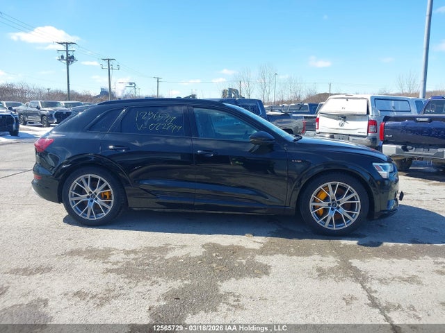 WA1VAAGE0KB022799 Audi E-tron Prestige