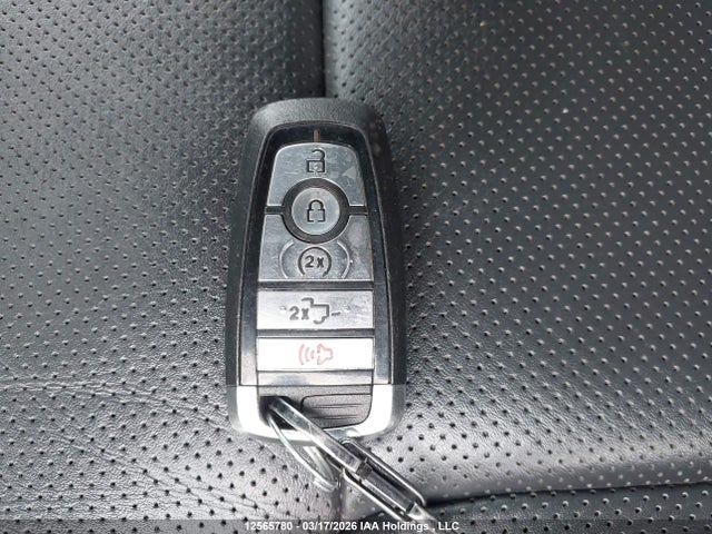 Продаж на аукціоні авто 2023 Ford F-150 Platinum, vin: 1FTFW1E58PFB37553, номер лоту: 12565780