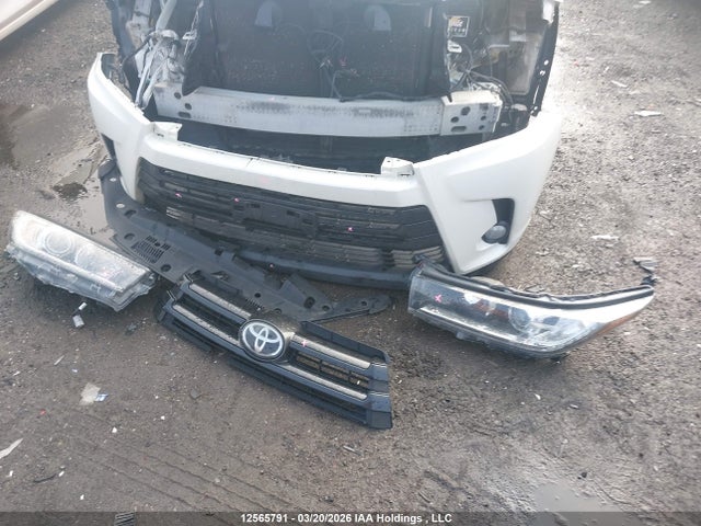 5TDJZRFH7HS428930 Toyota Highlander Xle