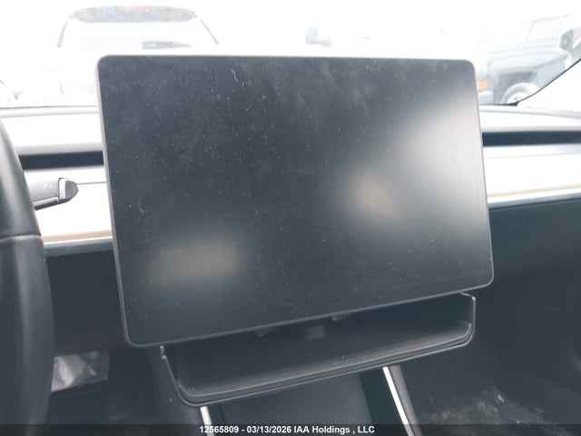12565809 :رقم المزاد ، 5YJ3E1EA8KF414055 vin ، 2019 Tesla Model 3 مزاد بيع