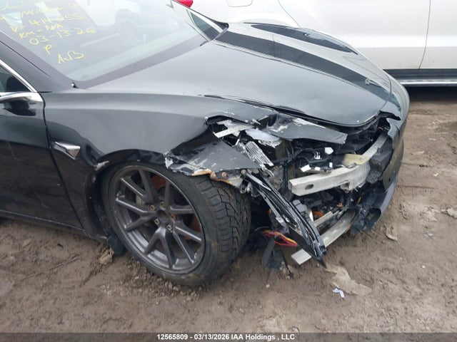 12565809 :رقم المزاد ، 5YJ3E1EA8KF414055 vin ، 2019 Tesla Model 3 مزاد بيع