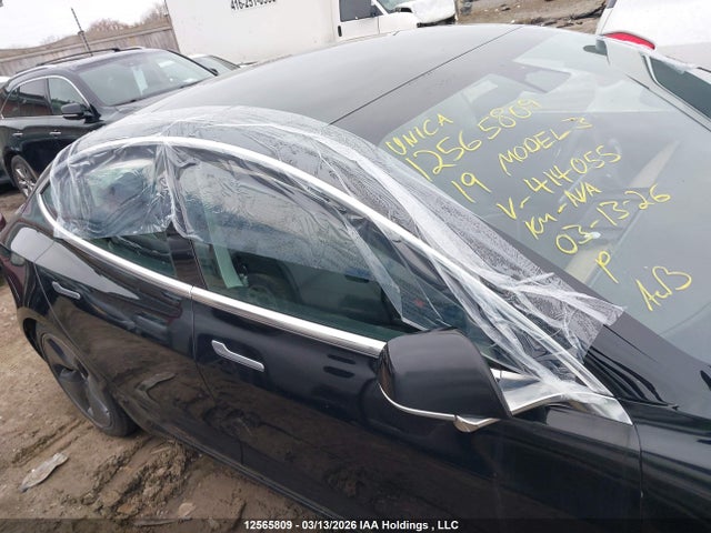 12565809 :رقم المزاد ، 5YJ3E1EA8KF414055 vin ، 2019 Tesla Model 3 مزاد بيع