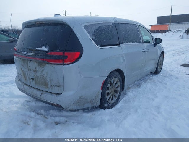 2C4RC1GG3TR206303 Chrysler Pacifica Limited