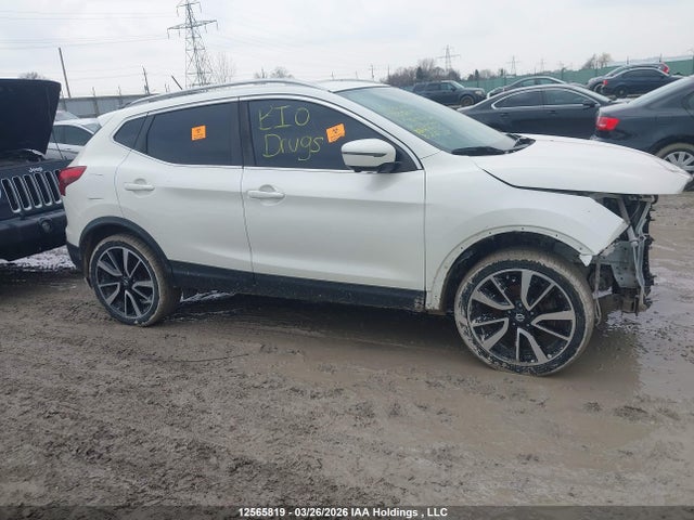 2017 Nissan Qashqai S/sl/sv მანქანა იყიდება აუქციონზე, vin: JN1BJ1CR8HW139505, აუქციონის ნომერი: 12565819