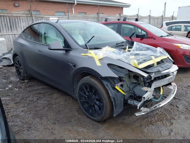 7SAYGDEEXNF431094 Tesla Model Y Long Range