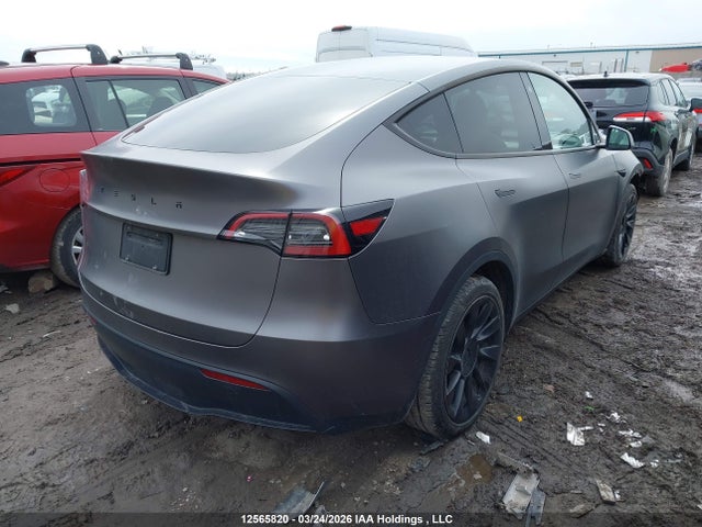 7SAYGDEEXNF431094 Tesla Model Y Long Range