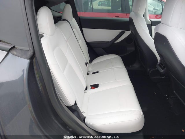 7SAYGDEEXNF431094 Tesla Model Y Long Range