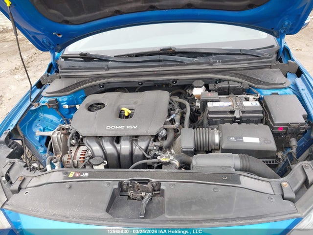 KMHD84LFXHU114363 Hyundai ELANTRA GL