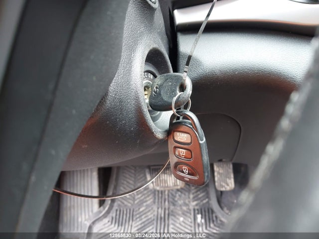 KMHD84LFXHU114363 Hyundai ELANTRA GL