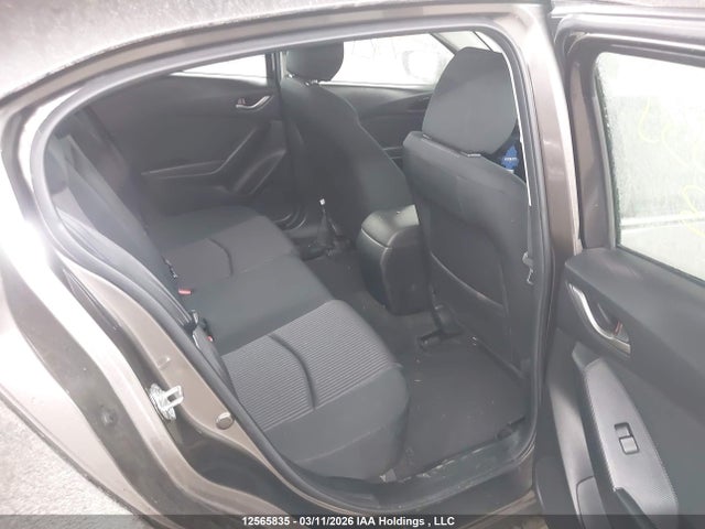 3MZBM1V73FM231163 Mazda 3 TOURING