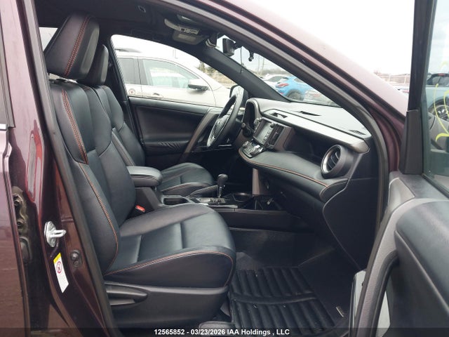 12565852 :رقم المزاد ، 2T3JFREV2HW586526 vin ، 2017 Toyota Rav4 Se مزاد بيع