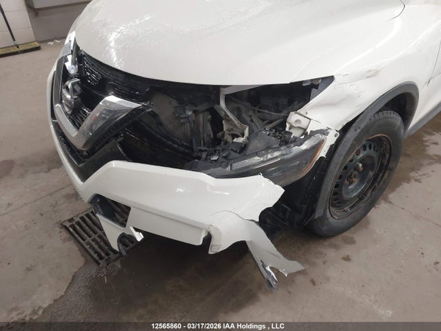 Продажа на аукционе авто 2017 Nissan Rogue, vin: 5N1AT2MT6HC806927, номер лота: 12565860