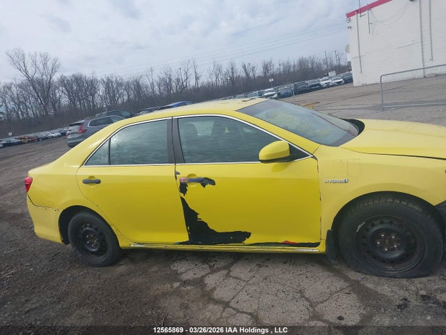 12565869 :رقم المزاد ، 4T1BD1FKXEU112005 vin ، 2014 Toyota Camry Hybrid/le/xle مزاد بيع