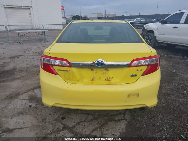 12565869 :رقم المزاد ، 4T1BD1FKXEU112005 vin ، 2014 Toyota Camry Hybrid/le/xle مزاد بيع