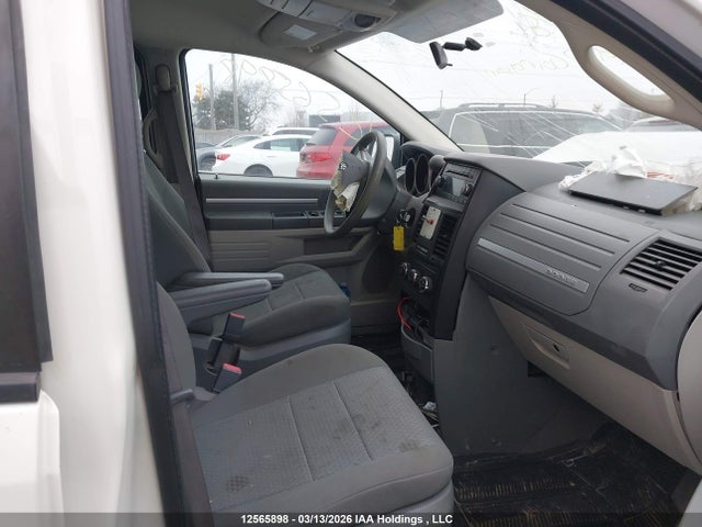 2010 Dodge Grand Caravan მანქანა იყიდება აუქციონზე, vin: 2D4RN4DE7AR217190, აუქციონის ნომერი: 12565898
