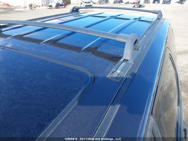 12565915 :رقم المزاد ، 1FMYU93116KB76256 vin ، 2006 Ford Escape Xlt مزاد بيع