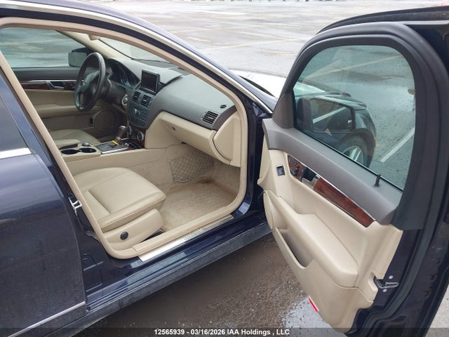 Aukcja sprzedaży 2011 Mercedes-benz C 300 4matic, vin: WDDGF8BBXBF581779, numer aukcji: 12565939