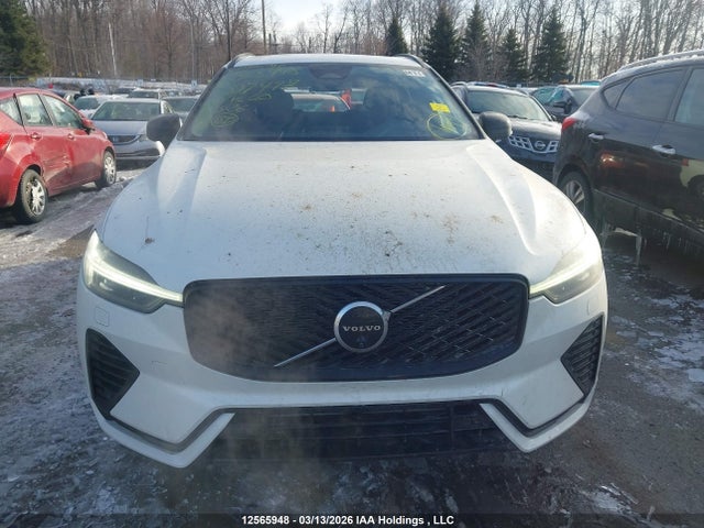 Volvo XC60 PLUS 2026 YV4H60RC5T1337497 Image 13