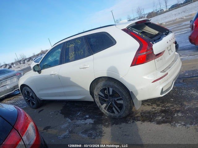 Volvo XC60 PLUS 2026 YV4H60RC5T1337497 Image 15