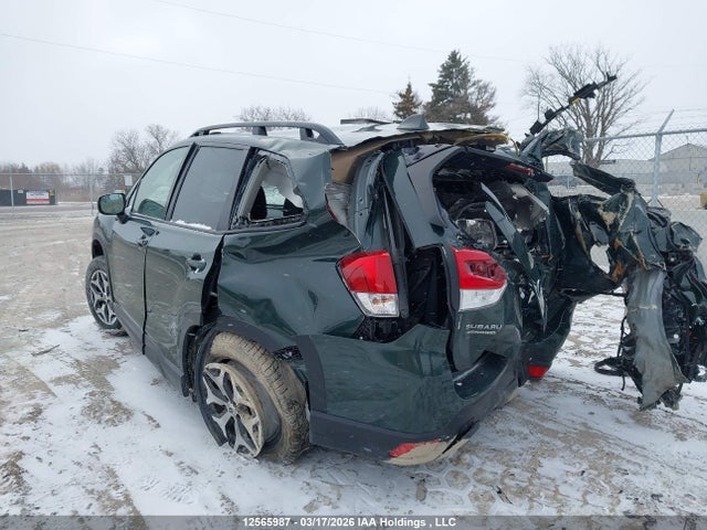 Продаж на аукціоні авто 2022 Subaru Forester Touring, vin: JF2SKEEC3NH461626, номер лоту: 12565987