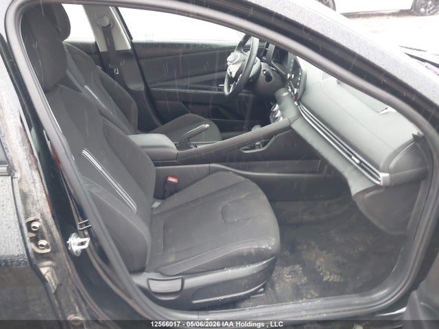 KMHLM4DG8RU826323 Hyundai Elantra Preferred