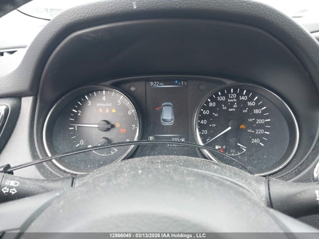 JN1BJ1CP0JW193739 Nissan Qashqai S/sv