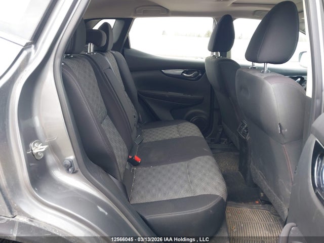 JN1BJ1CP0JW193739 Nissan Qashqai S/sv
