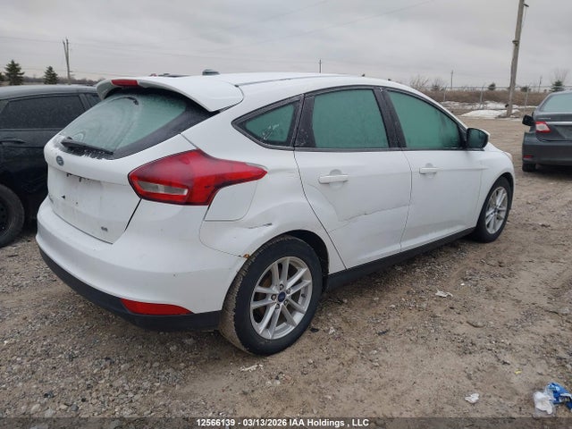 Ford FOCUS SE 2017 1FADP3K27HL326228 Image 4
