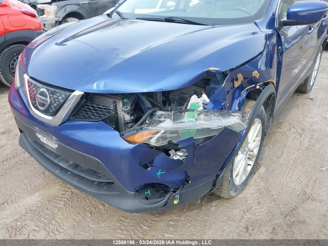 12566166 :رقم المزاد ، JN1BJ1CP8JW156521 vin ، 2018 Nissan Rogue Sport S/sv/sl مزاد بيع