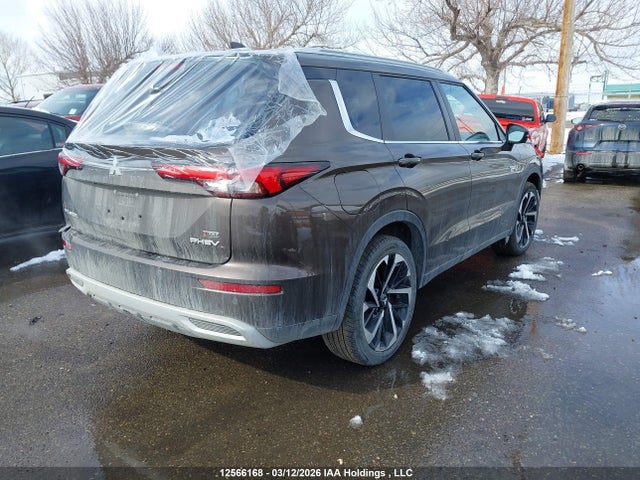 JA4T5UA9XPZ612788 Mitsubishi Outlander Phev Le/sel