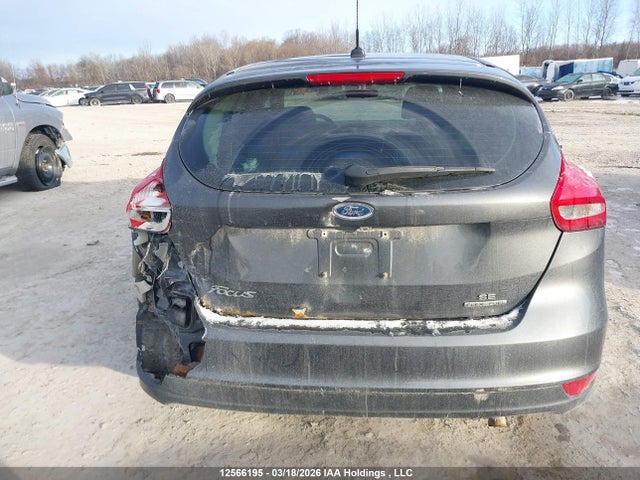 1FADP3K22GL316527 Ford FOCUS SE
