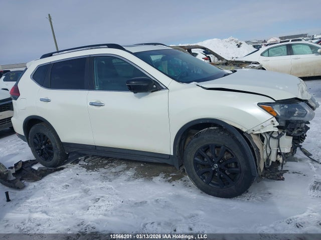 5N1AT2MV4JC751627 Nissan Rogue Sv/sl