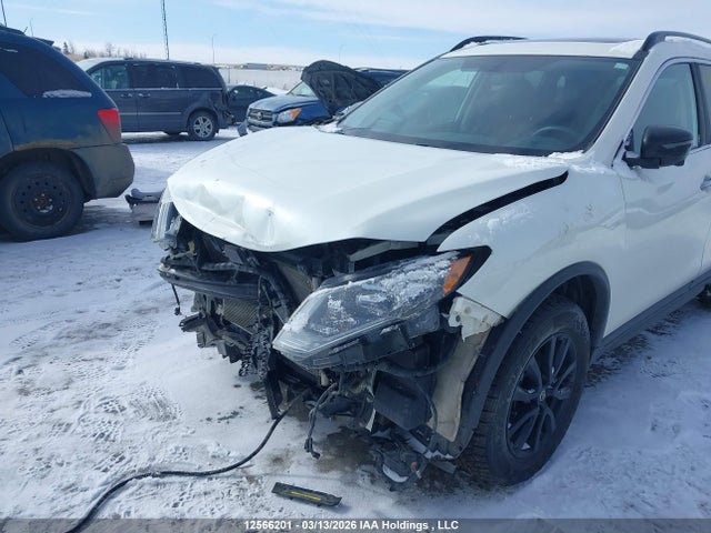 5N1AT2MV4JC751627 Nissan Rogue Sv/sl