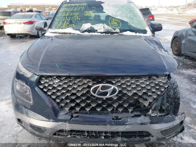 KMHRC8A3XSU352144 Hyundai Venue Ultimate W/denim Interior (ivt)