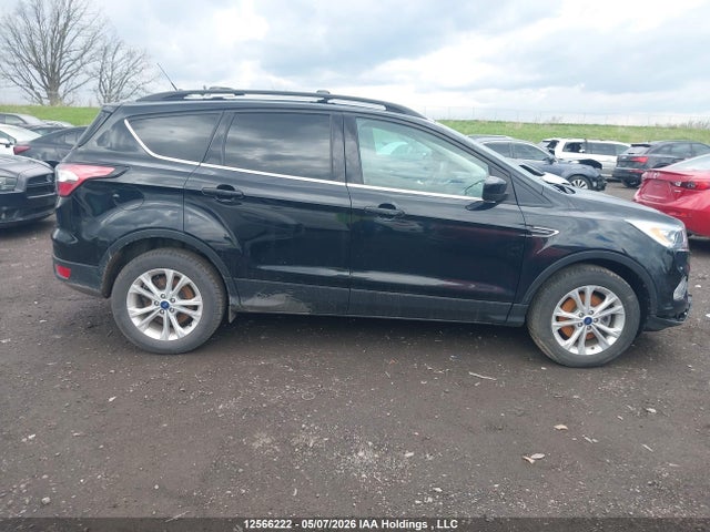 1FMCU9HDXJUC42278 Ford ESCAPE SEL
