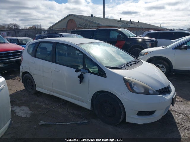 2013 Honda Fit Sport მანქანა იყიდება აუქციონზე, vin: LUCGE8H70D3008759, აუქციონის ნომერი: 12566245