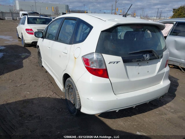 2013 Honda Fit Sport მანქანა იყიდება აუქციონზე, vin: LUCGE8H70D3008759, აუქციონის ნომერი: 12566245