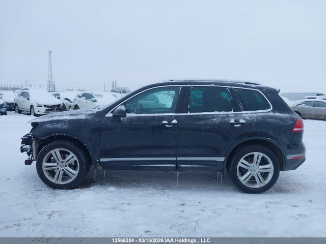 12566254 :رقم المزاد ، WVGDP9BP3FD006240 vin ، 2015 Volkswagen Touareg 3.0 Tdi Execline/3.0 Tdi Highline مزاد بيع