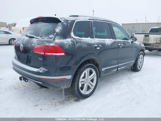 12566254 :رقم المزاد ، WVGDP9BP3FD006240 vin ، 2015 Volkswagen Touareg 3.0 Tdi Execline/3.0 Tdi Highline مزاد بيع