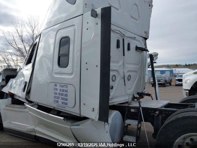 12566265 :رقم المزاد ، 1FUJHHDR5PLNV7721 vin ، 2023 Freightliner New Cascadia 126 مزاد بيع