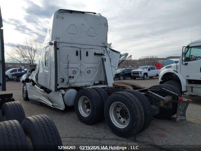 12566265 :رقم المزاد ، 1FUJHHDR5PLNV7721 vin ، 2023 Freightliner New Cascadia 126 مزاد بيع
