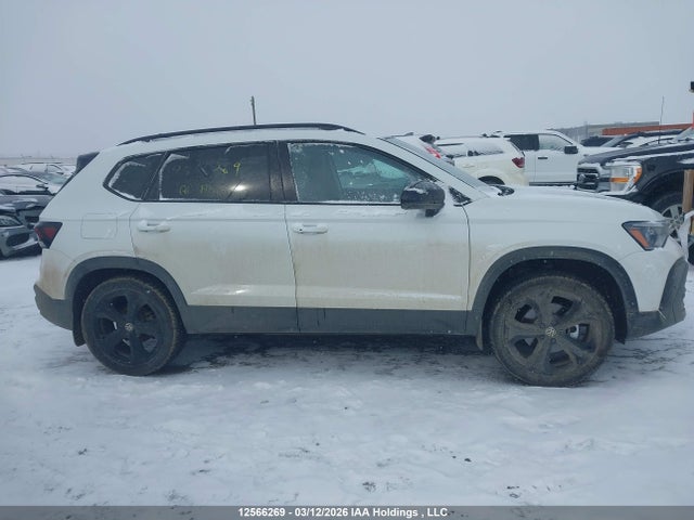 2025 Volkswagen Taos Comfortline Black Edition მანქანა იყიდება აუქციონზე, vin: 3VV2C7B20SM052852, აუქციონის ნომერი: 12566269