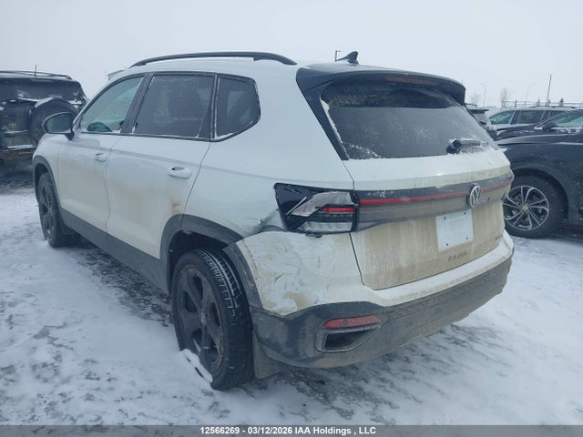 2025 Volkswagen Taos Comfortline Black Edition მანქანა იყიდება აუქციონზე, vin: 3VV2C7B20SM052852, აუქციონის ნომერი: 12566269